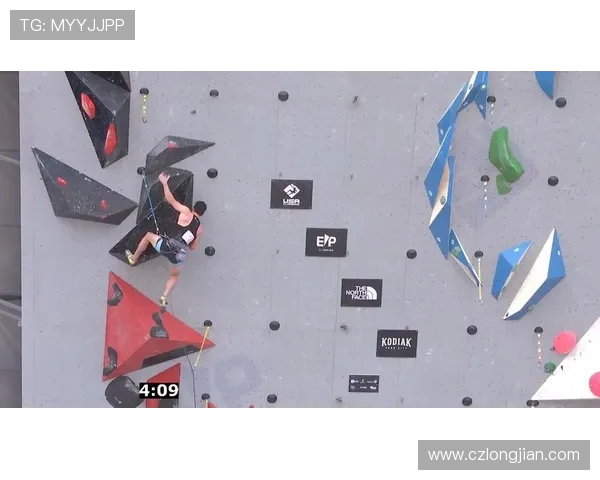 上海飞盘队在世界攀岩锦标赛中的转型与成长之路探秘 上海飞盘队在世界攀岩锦标赛中的转型与成长之路探秘