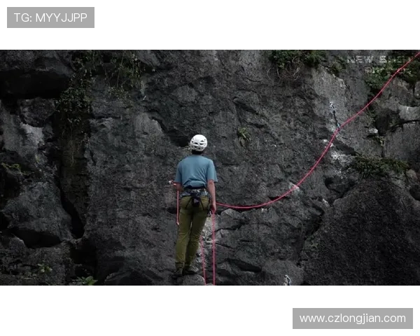 攀岩竞技新视角:深入探讨北京攀岩队的战术与训练策略 攀岩竞技新视角:深入探讨北京攀岩队的战术与训练策略