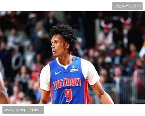 巴特尔与诺维斯基的篮球传奇对决：从巅峰到荣耀的精彩瞬间