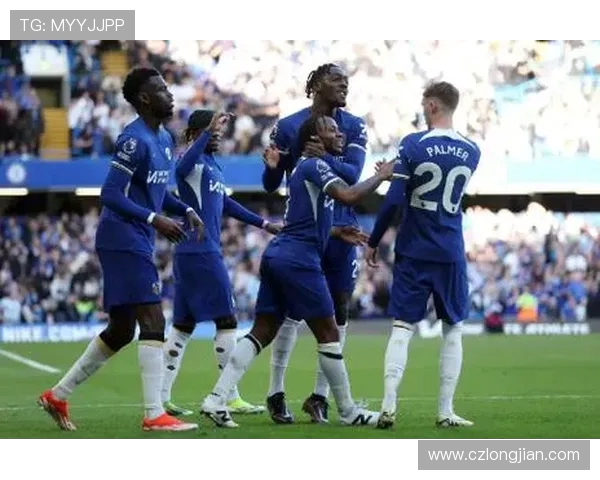 热刺与巴萨激战正酣球迷期待精彩对决与精彩进球