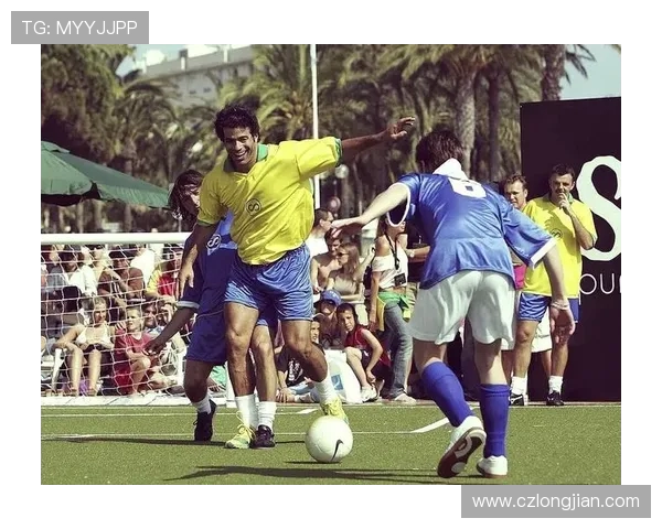 马丁内斯的传奇旅程:从青涩球员到世界足坛的璀璨明星 马丁内斯的传奇旅程:从青涩球员到世界足坛的璀璨明星