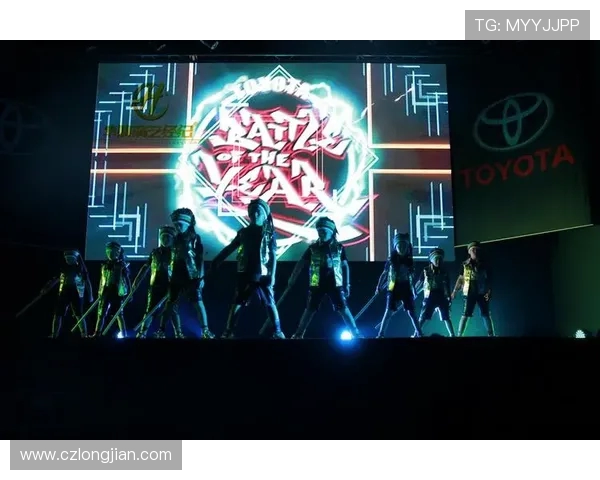 广州飞盘队在世界街舞大赛中的默契配合与精彩表现分析