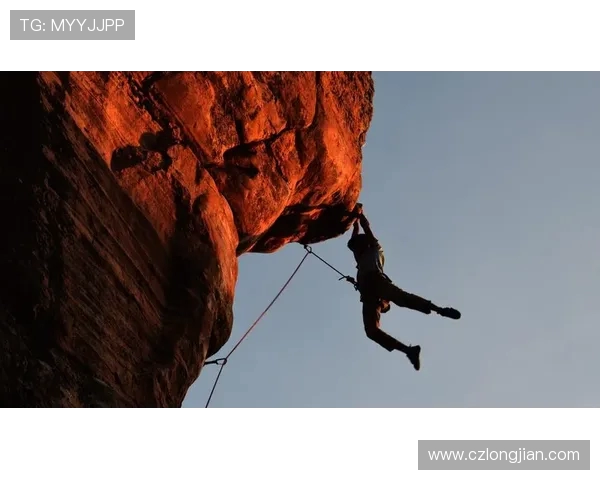 攀岩之路：杭州攀岩队勇攀高峰的奋斗与成长纪实